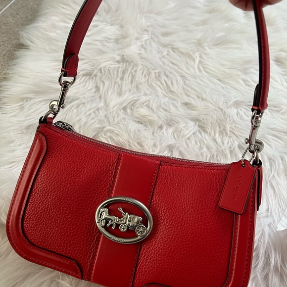 Coach Georgie Baguette Bag - Picture 11 of 11